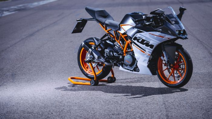 Ανανέωση για το supersport μοντέλο της ΚΤΜ, με αλλαγές σε καίρια σημεία. 