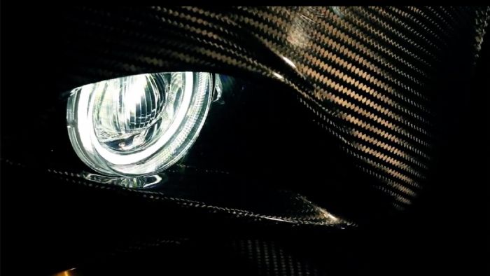 Μπόλικο ανθρακόνημα παντού! Μπόλικο ανθρακόνημα παντού!