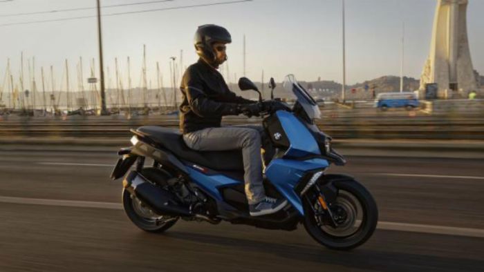 Ο κινητήρας των 350 κυβικών αποδίδει 34 ίππους και 3,5 κιλά ροπής.