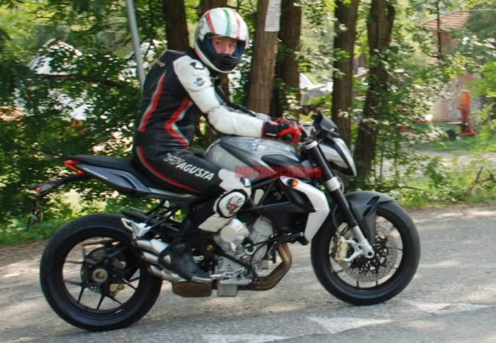 Ετοιμάζεται το MV Agusta Brutale 675 Ετοιμάζεται το MV Agusta Brutale 675