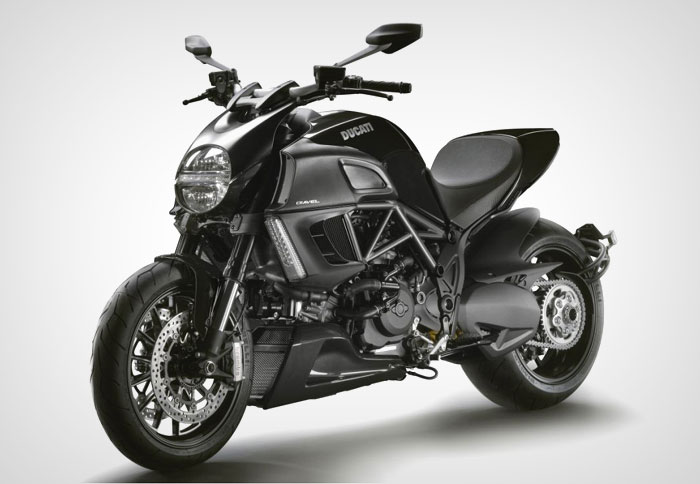 H Ducati Diavel Diamond Black!