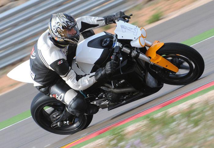 Το ντεμπούτο της Erik Buell Racing 1125R Typhon
