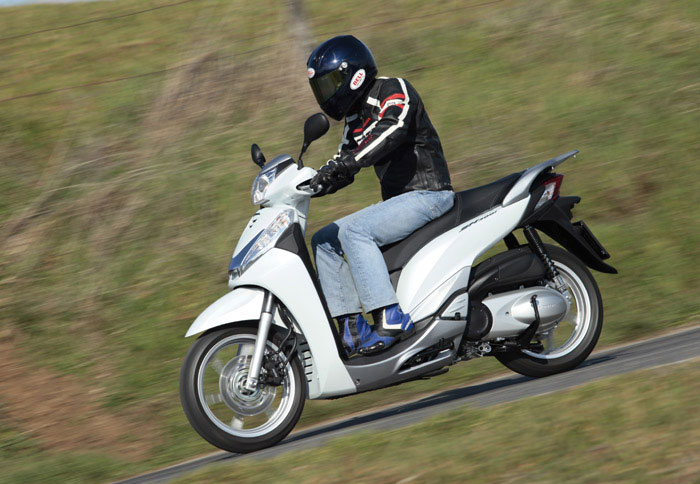 Αποστολή: Honda SH 300i 2011