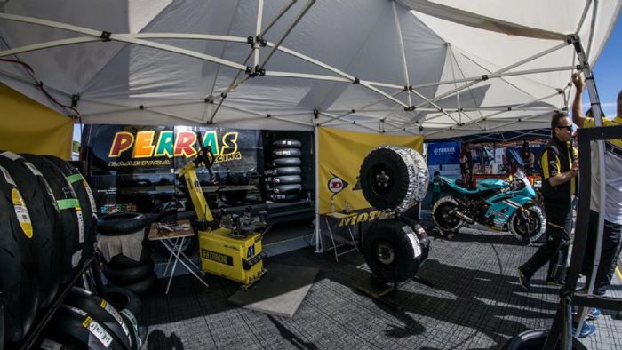 Μία πολύ επιτυχημένη χρονιά για την Peristeras Tyres και την Dunlop. Μία πολύ επιτυχημένη χρονιά για την Peristeras Tyres και την Dunlop.