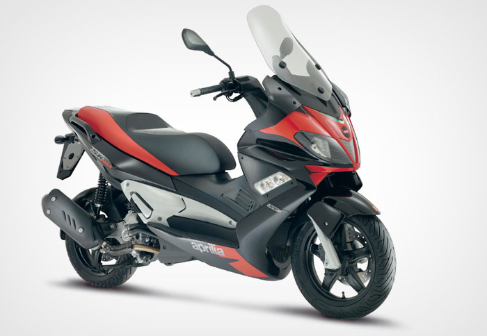Νέο Aprilia SR MAX 300!