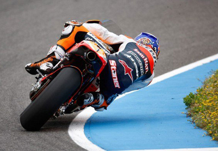 Ο Stoner δοκιμάζει το Honda RCV 1000 Ο Stoner δοκιμάζει το Honda RCV 1000