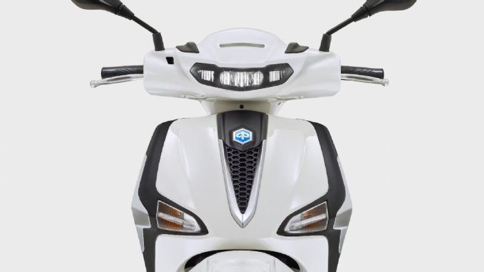 PIAGGIO LIBERTY: Αναβάθμιση για το 2025 με Euro5+, νέα εργονομία & περισσότερη τεχνολογία