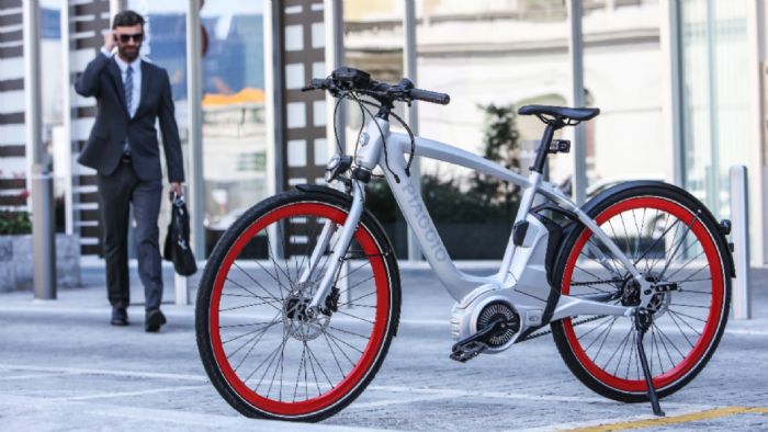Το νέο wi-bike της Piaggio. 