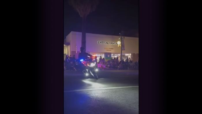 Αστυνομικός κάνει σούζα και τραυματίζει κόσμο (+video)