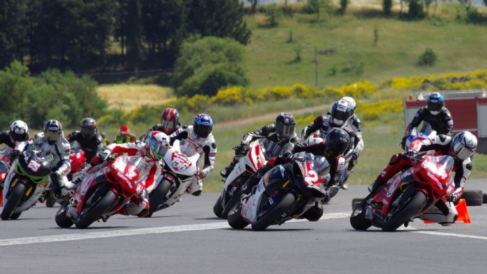 Στην Τρίπολη θα ξεκινήσει το Πανελλήνιο Πρωτάθλημα Ταχύτητας του 2016. Στην Τρίπολη θα ξεκινήσει το Πανελλήνιο Πρωτάθλημα Ταχύτητας του 2016.