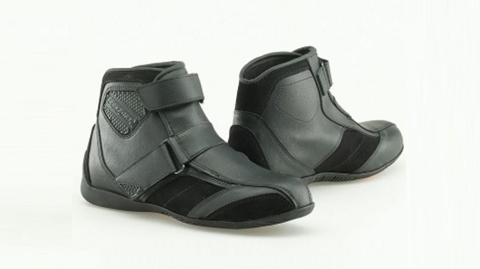 Τα Prexport Neo θα τα βρείτε στην τιμή των 124 ευρώ στη MOTO ΠΗΓΑΣΟΣ. Περισσότερα στο τηλ. 210-4221060.