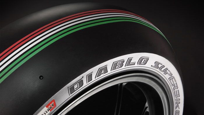 H Pirelli θα παραμείνει προμηθευτής στο WSBK έως το 2018. H Pirelli θα παραμείνει προμηθευτής στο WSBK έως το 2018.