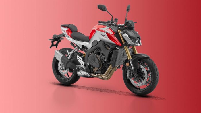QJMOTOR SRK 800: Τετρακύλινδρη 122 ίππων με ρίζες στο Παγκόσμιο Πρωτάθλημα