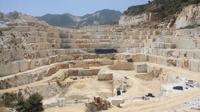 Η διαμόρφωση του χώρου μόλις έχει ξεκινήσει.