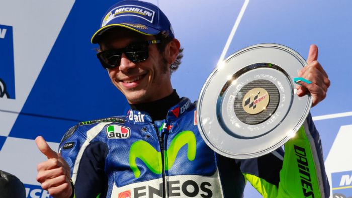Τίμησε τον παλιό του αδικοχαμένο φίλο ο Valentino Rossi με τις δηλώσεις του. Τίμησε τον παλιό του αδικοχαμένο φίλο ο Valentino Rossi με τις δηλώσεις του.