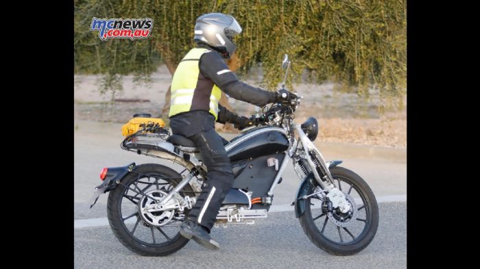 Βγήκε στους δρόμους (για δοκιμές) η Royal Enfield Flying Flea με την πρωτοποριακή ανάρτηση