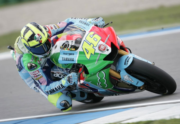 1ος ο Rossi στις ελεύθερες δοκιμές