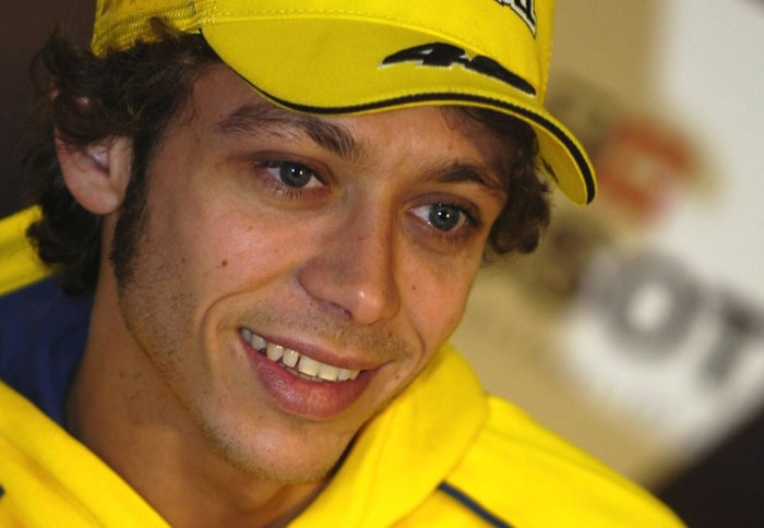 Η πρόταση της Yamaha δείχνει αρκετά δελεαστική για τον Valentino Rossi.