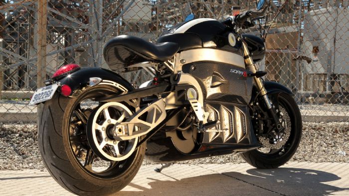 Διακρίνονται ξεκάθαρα ο ηλεκτροκινητήρας, αλλά και το πλαίσιο και το ψαλίδι αλου Διακρίνονται ξεκάθαρα ο ηλεκτροκινητήρας, αλλά και το πλαίσιο και το ψαλίδι αλουμινίου.