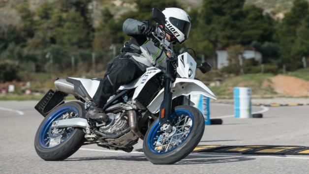 Suzuki DRZ-4SM - Test