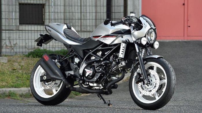 Υπέροχες τροποποιήσεις σε μια απόλυτα επιτυχημένη μοτό. 