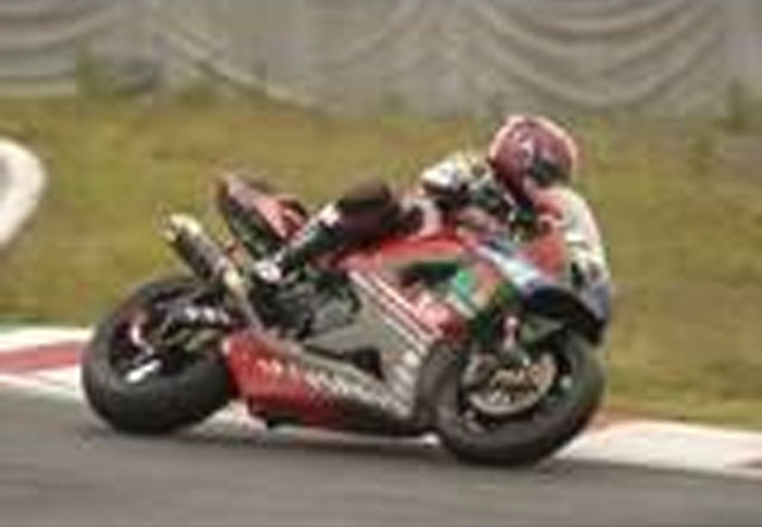 Η Suzuki κερδίζει το Suzuka 300km