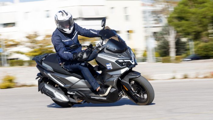 SYM ADX 300 - Test
