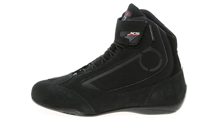 Τα TCX X-Square Evo θα τα βρείτε στο e-shop της BIKERS WORLD στην τιμή των 117 ευρώ και στο κατάστημα στα 130 ευρώ. Περισσότερα στο 210-2772422.