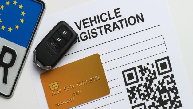 Οι ιδιοκτήτες αυτοκινήτων και μοτοσυκλετών μπορούν να εξοφλήσουν τα Τέλη Κυκλοφορίας 2026 ακόμη και χωρίς κωδικούς TAXISnet. 