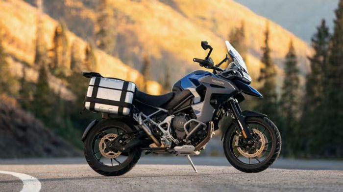 Η Triumph ενισχύει ακόμα περισσότερο την ελκυστικότητα της Tiger 900, ενός από τα κορυφαία adventure μοντέλα της μεσαίας κατηγορίας. Για περιορισμένο διάστημα, κάθε έκδοση της Tiger 900 MY2025 συνοδεύ