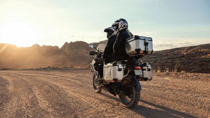 Η καλοκαιρινή προσφορά της Triumph ισχύει για όλα τα τρέχοντα μοντέλα 2025 των σειρών Tiger 900 και Tiger 1200, με περιορισμένη διαθεσιμότητα.