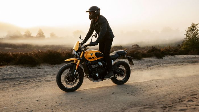 Η νέα Triumph Scrambler 400 XC φέρνει στην κατηγορία των μικρών κυβισμών τον χαρακτήρα, την αύρα και την εμφάνιση ενός αυθεντικού scrambler, χωρίς να κάνει εκπτώσεις σε ποιότητα, τεχνολογία ή εξοπλισμ