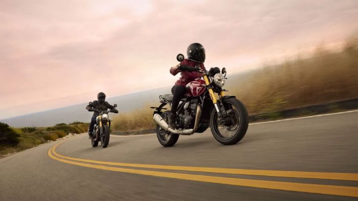 Η Triumph φαίνεται να ετοιμάζεται για την παγκόσμια αποκάλυψη της Thruxton 400 μέσα στον Αύγουστο του 2025.