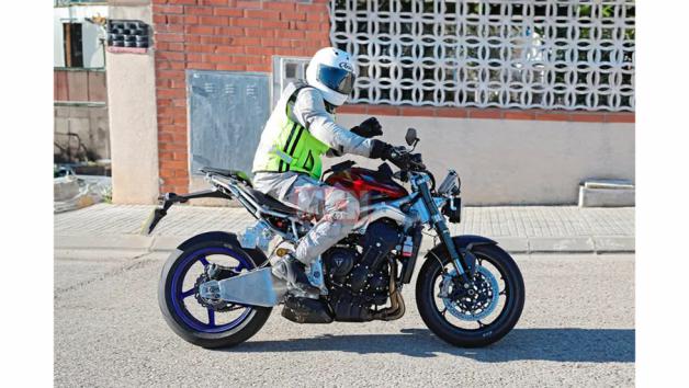 Μυστηριώδης Street Triple εμφανίστηκε με βάσεις για φέρινγκ