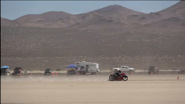 Νέο ρεκόρ ταχύτητας με Indian 