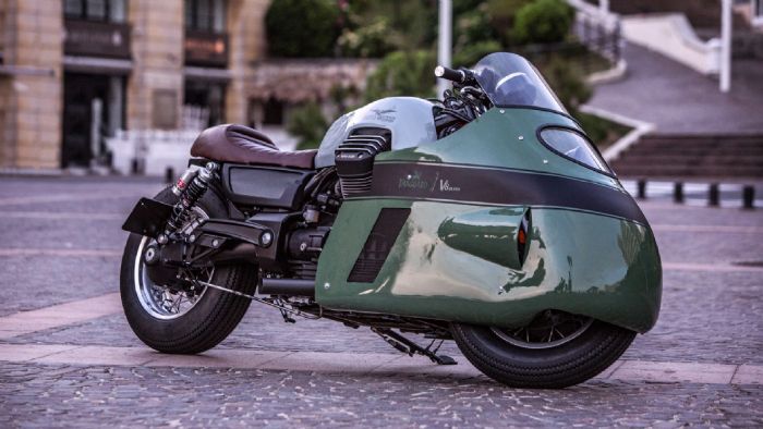 Εκκεντρική, αλλά μοναδική. 