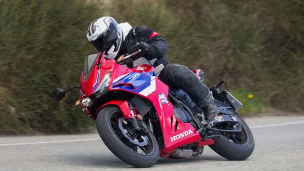  Δοκιμή Honda CBR 500R - Με «κουστούμι» Supersport βλέψεων