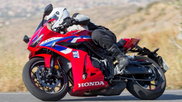 Η Honda είναι μία εταιρεία που δίνει μεγάλη βαρύτητα στην καινοτομία, επιδιώκοντας να αναπτύσσει συνεχώς νέες τεχνολογίες και συστήματα που όχι μόνο αυξάνουν την ασφάλεια και την άνεση του αναβάτη, αλ