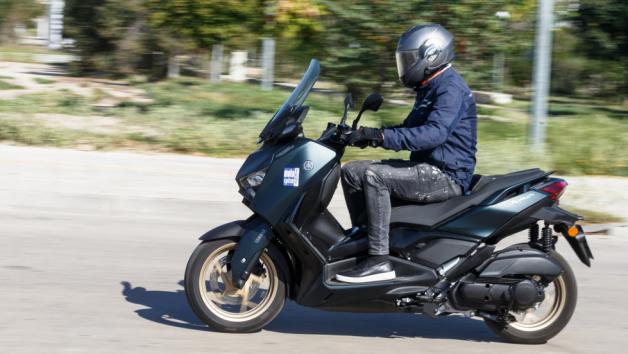 Test Yamaha XMAX Tech Max 125 2023