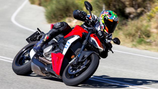 Ducati Streetfighter V2 - Test