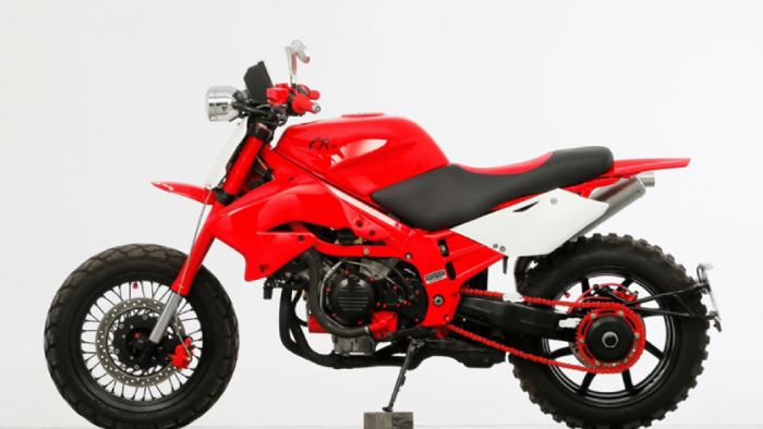 Εντελώς μεταμορφωμένο εξωτερικά το μοντέλο, μόνο από τον κινητήρα μπορεί να καταλάβει κάποιος ότι πρόκειται για VFR!