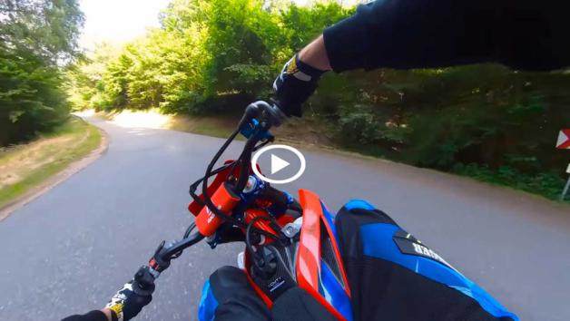 VIDEO: Έχεις δει δίχρονο με quickshifter? VIDEO: Έχεις δει δίχρονο με quickshifter?