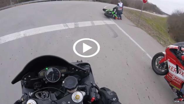 VIDEO: Όταν είσαι λιγάκι πιο κοντός και καβαλάς superbike VIDEO: Όταν είσαι λιγάκι πιο κοντός και καβαλάς superbike