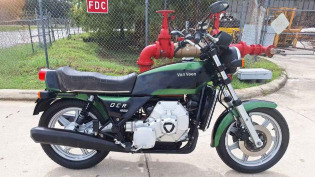 Στα μέσα της δεκαετίας του 70, η Van Veen OCR 1000 ήταν κάτι παραπάνω από μια απλώς εξωτική μοτοσυκλέτα. Με 100 ίππους, τελική ταχύτητα άνω των 200 km/h και έναν κινητήρα που δεν έμοιαζε με κανέναν άλ