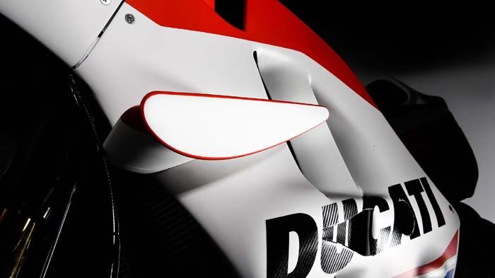 Συνεχίζουν να προκαλούν συζήτηση τα winglets! Συνεχίζουν να προκαλούν συζήτηση τα winglets!