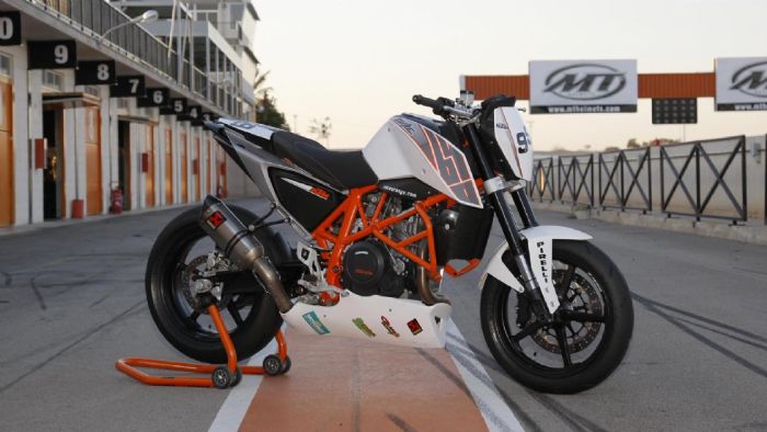 Θα μπορούσαν οι επόμενες αγωνιστικές μοτοσυκλέτες στα WSBK να είναι...κάπως έτσι Θα μπορούσαν οι επόμενες αγωνιστικές μοτοσυκλέτες στα WSBK να είναι...κάπως έτσι;