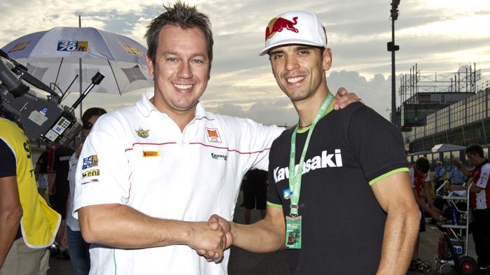 O Kenan Sofuoglou (δεξιά) έχει αναδειχθεί παγκόσμιος πρωταθλητής τρεις φορές (2007-2010-2012), και στόχο έχει να τις κάνει 4, το 2015.