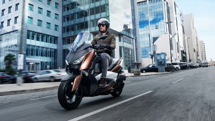 To νέο scooter της Yamaha, X-MAX 300!
