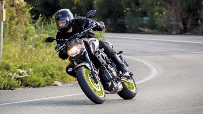 Δοκιμάζοντας το ανανεωμένο Yamaha MT-07