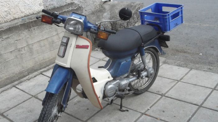Σε μια εποχή που τα περισσότερα παπιά ήθελαν ρύθμιση, γρασάρισμα και καθαρισμό κάθε λίγα χιλιόμετρα, το Town Mate είχε μετάδοση με cardan και δεν ζητούσε τίποτα.
